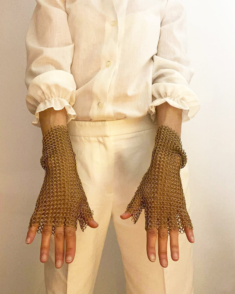 What is this chain mail partial glove? : r/whatisthisthing