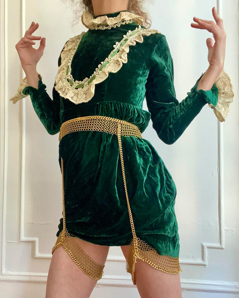 Falconiere Brass Chainmail Girdle - Adjustable Chain Garter Belt - Mad Falconiere Shop Falconiere Brass Chainmail Girdle - Adjustable Chain Garter Belt - Mad Falconiere Shop